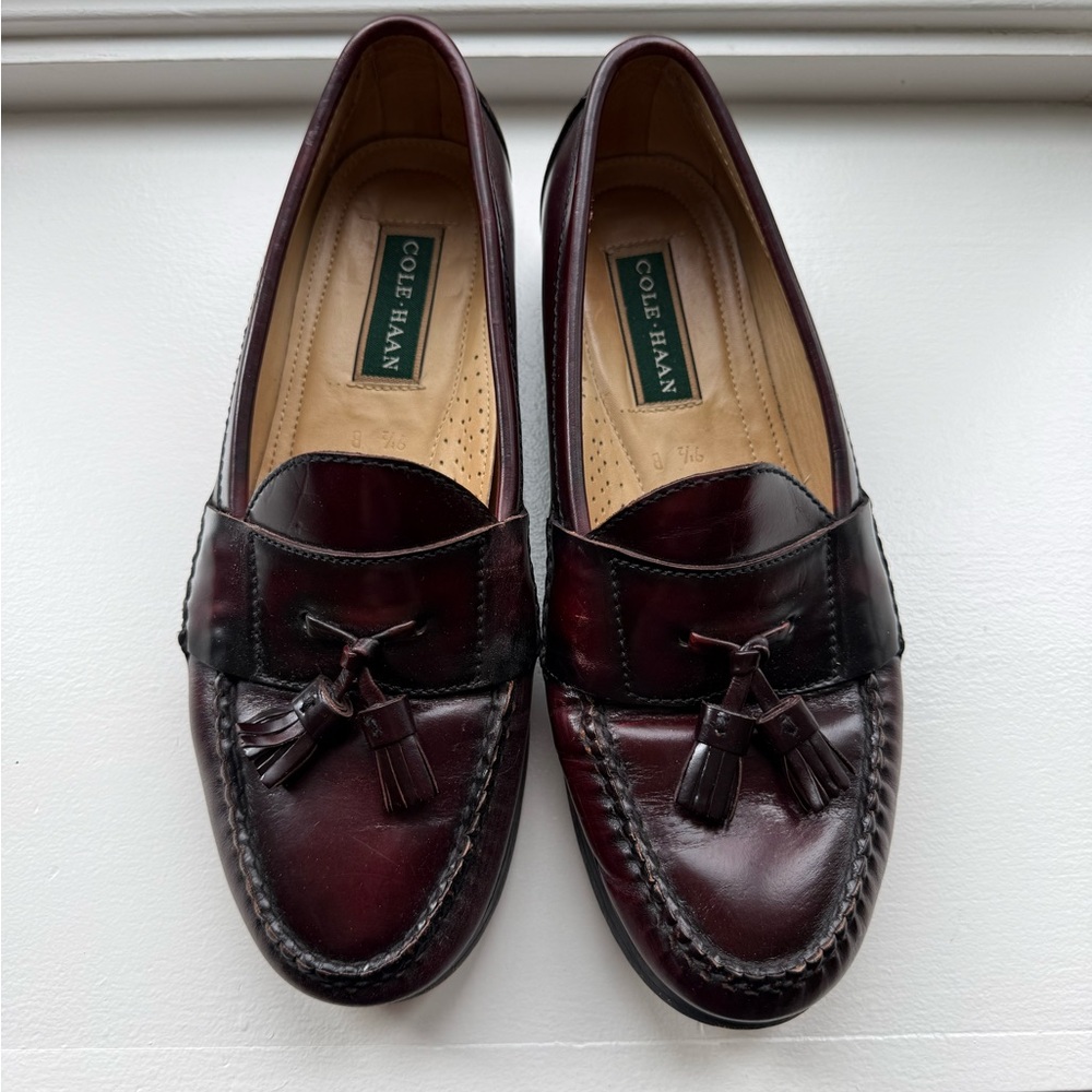 Cole Haan Women’s size 9.5 Burgundy Tassel Loafers
